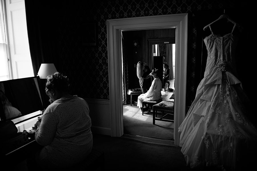 Relaxed, natural, documentary photography from Stuart James. weston-park-wedding-photographers