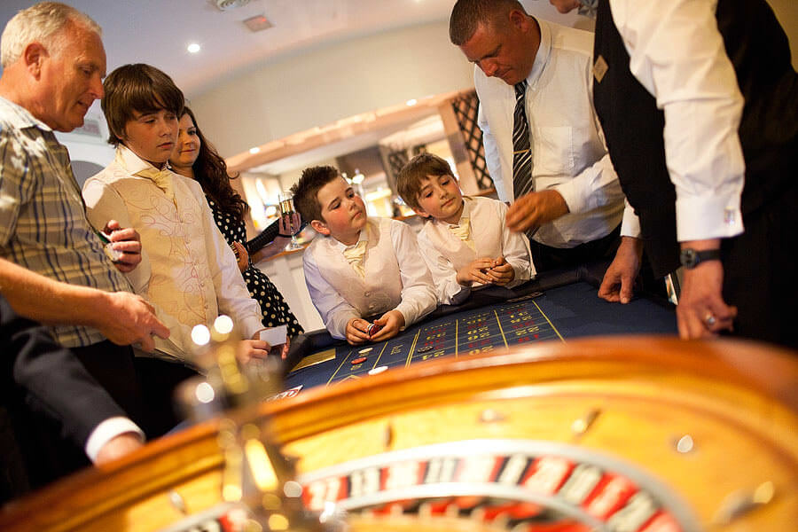 barons court wedding photographers