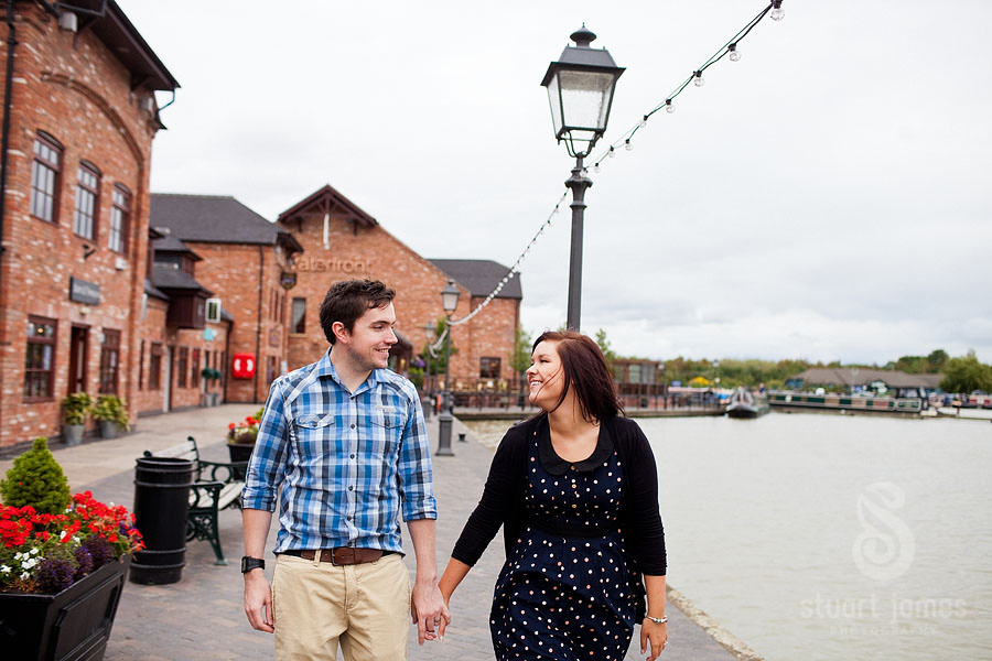 gemma-adrian-barton-marina-relaxed-wedding-photographer-portrait-session