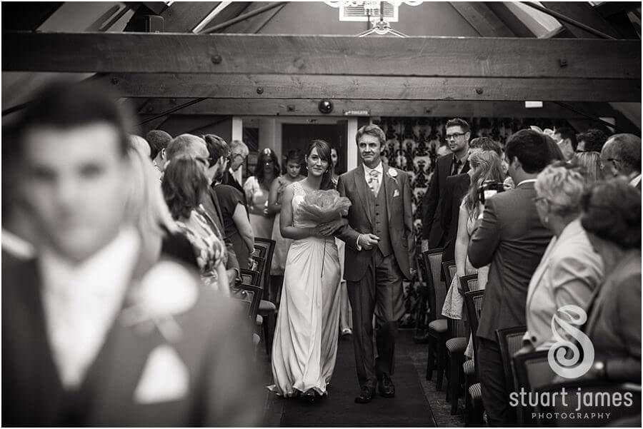 Reportage storytelling photos of gorgeous personal wedding at The Barns in Cannock by Staffordshire Wedding Photographer Stuart James