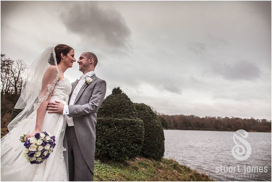 Relaxed and natural wedding photography at Chillington Hall in Brewood by Staffordshire Wedding Photojournalist Stuart James