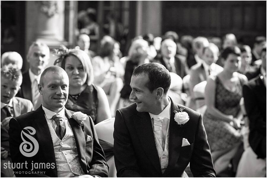 Reportage candid wedding photos at Keele Hall in Staffordshire by Staffordshire Wedding Photojournalist Stuart James