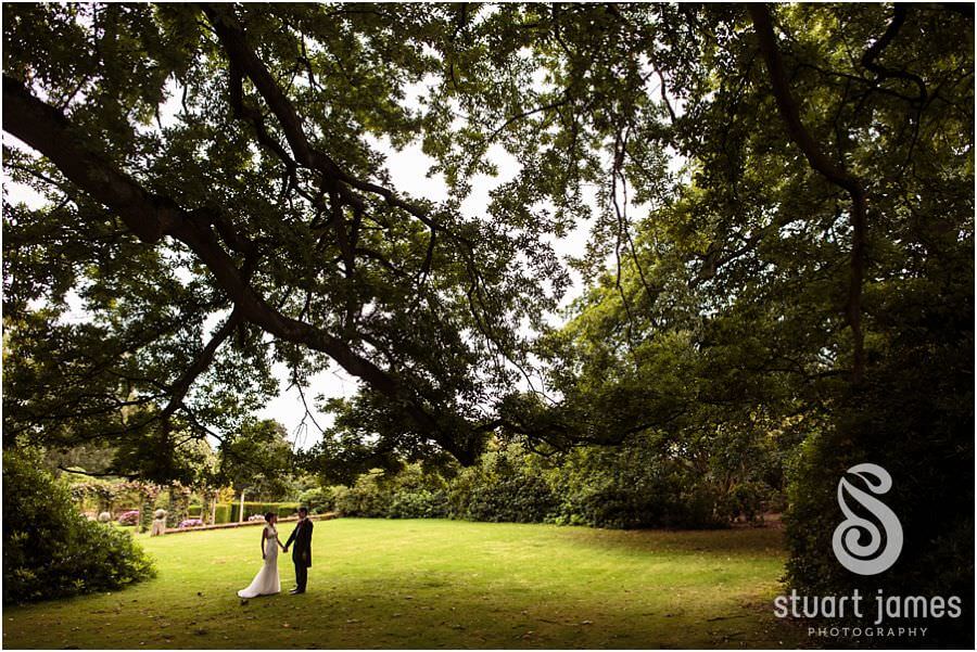 Capturing modern and creative wedding photographs at Sandon Hall near Stafford by Stafford Wedding Photographer Stuart James