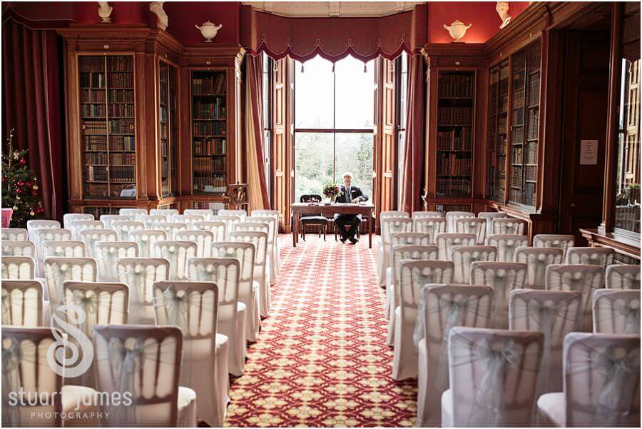 Winter weddings at Sandon Hall in Stafford by Documentary Wedding Photographer Stuart James