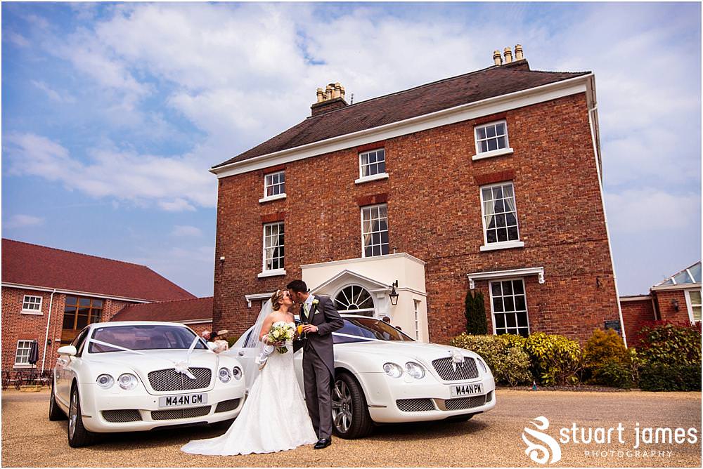 Fabulous wedding transport from Manns Limousines