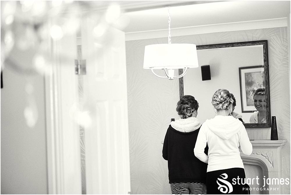 Candid photographs of the bridal party ahead of the wedding at home in Bloxwich by Documentary Wedding Photographer Stuart James