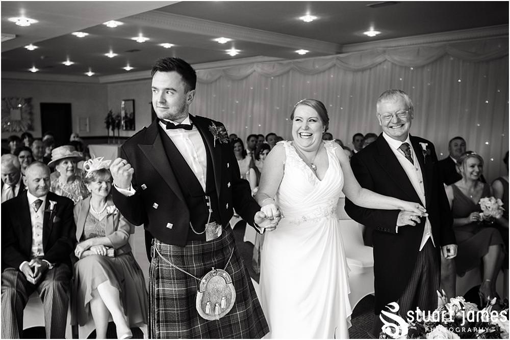 Tips and guidance from Staffordshire wedding photographer Stuart James, helping you to make the right decision when choosing your wedding photographer