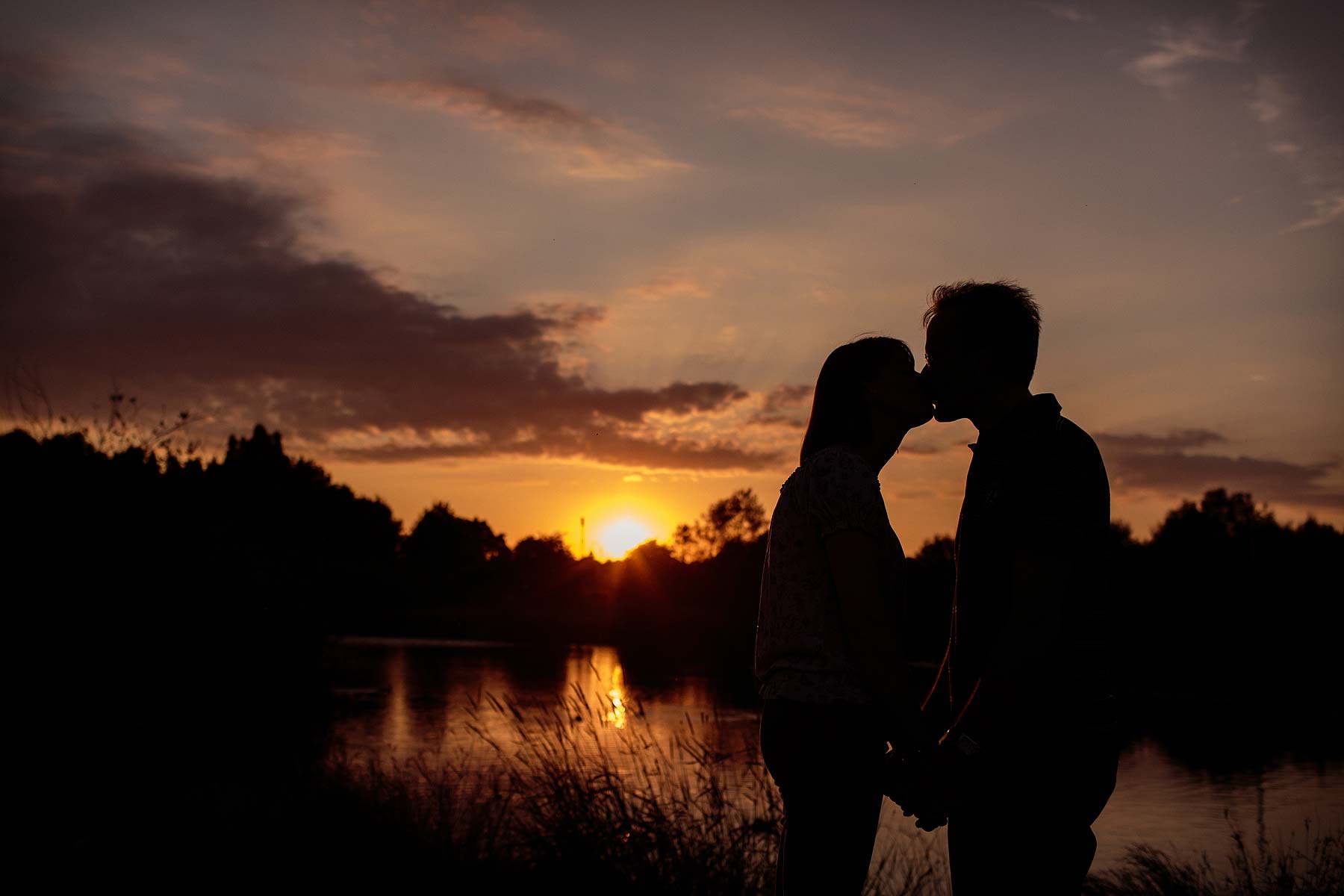 Utilising the setting of Barton Marina in Burton upon Trent for a relaxed evening engagement portrait session with Derbyshire Reportage Wedding Photographer Stuart James