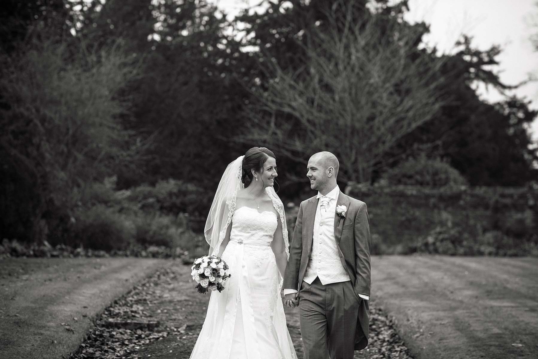 Contemporary relaxed portraits in grounds at Chillington Hall in Brewood by Documentary Wedding Photographer Stuart James