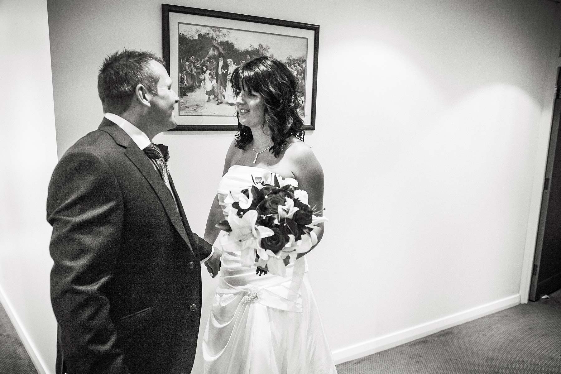 Relaxed natural wedding photographs at Lichfield Registry Office in Lichfield by Staffordshire Wedding Photographer Stuart James