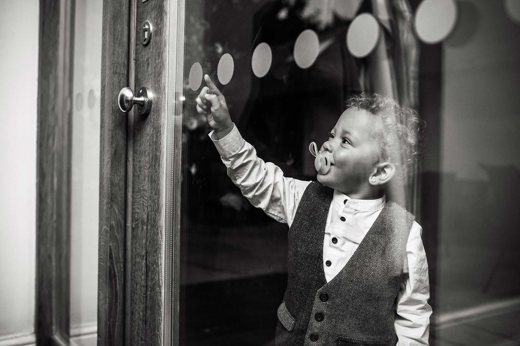 Fun natural wedding photographs at The Lion Hotel in Brewood by Documentary Wedding Photographer Stuart James