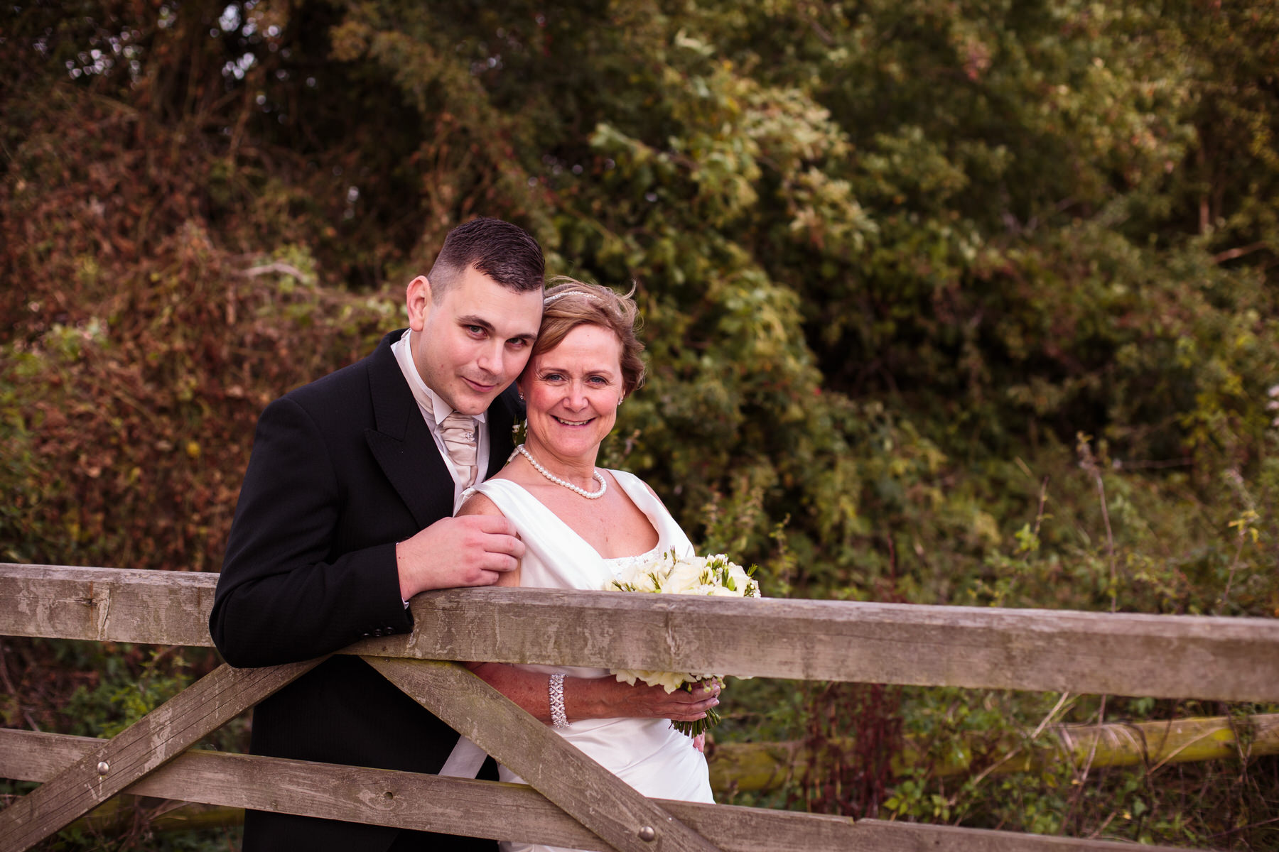 Creative wedding photography by Documentary Wedding Photographer Stuart James at Oak Farm in Cannock