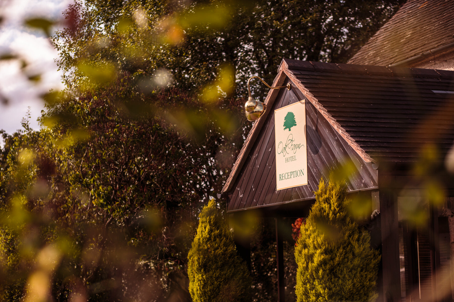 Creative wedding photography by Documentary Wedding Photographer Stuart James at Oak Farm in Cannock