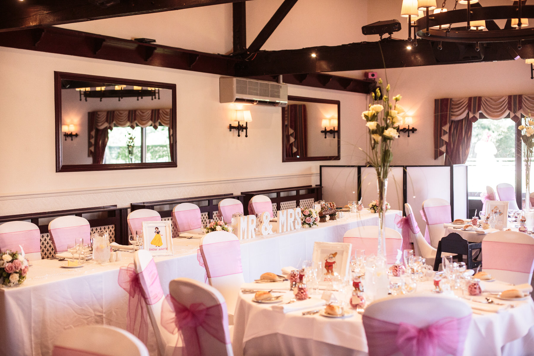 Creative wedding photography by Documentary Wedding Photographer Stuart James at Oak Farm in Cannock