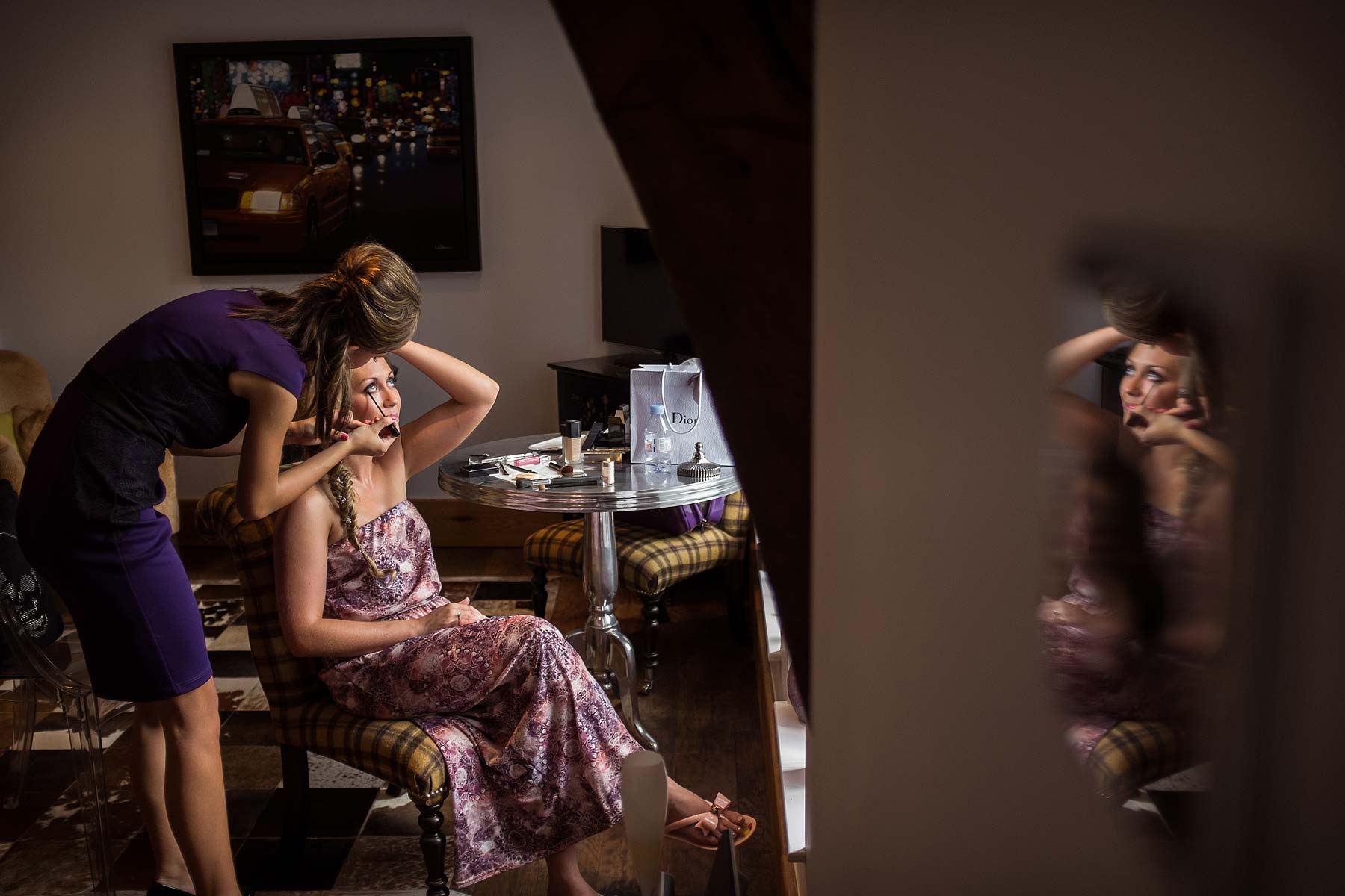 Stunning photos of wedding morning at home before wedding at Weston Park in Staffordshire by Documentary Wedding Photographer Stuart James