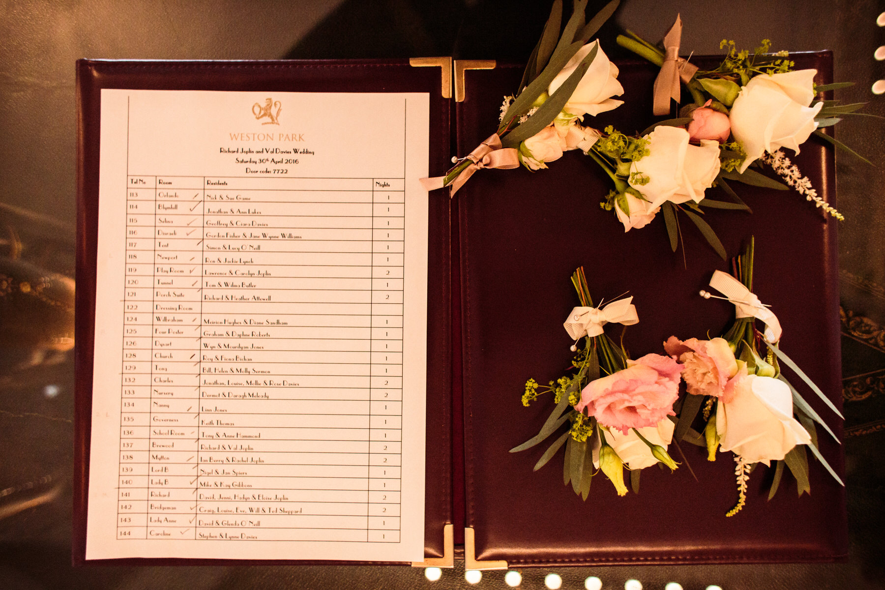 Creative wedding photography by Documentary Wedding Photographer Stuart James at Weston Park in Shropshire